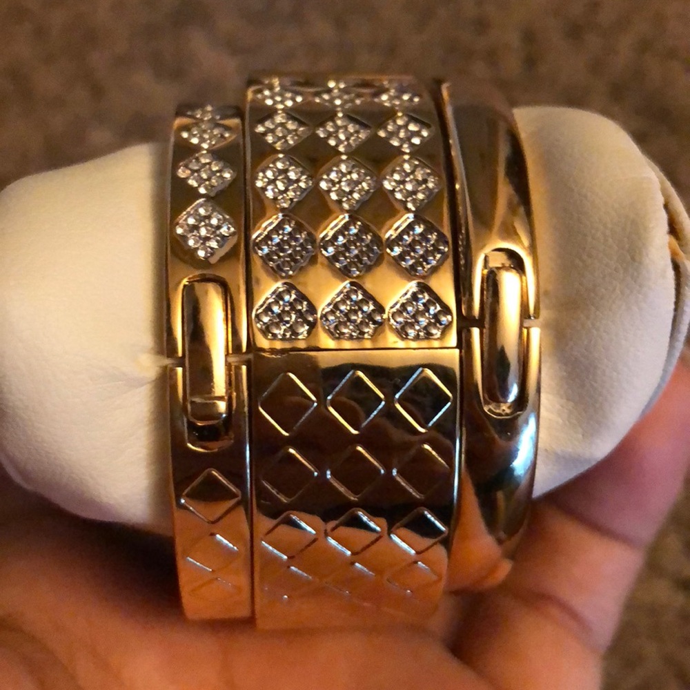 Elgin Crystal Watch - Picture 2 of 3